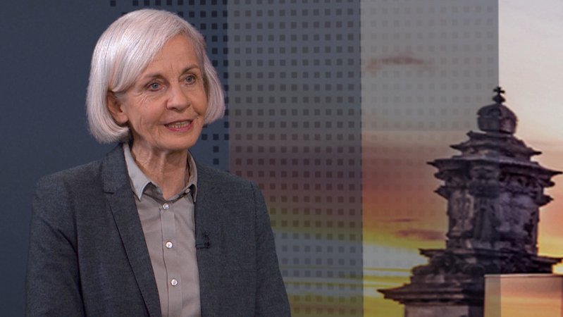 Im Video: Politikforscherin Ursula Münch zum FW-Parteitag | Bild: BR Im Video: Politikforscherin Ursula Münch zum FW-Parteitag