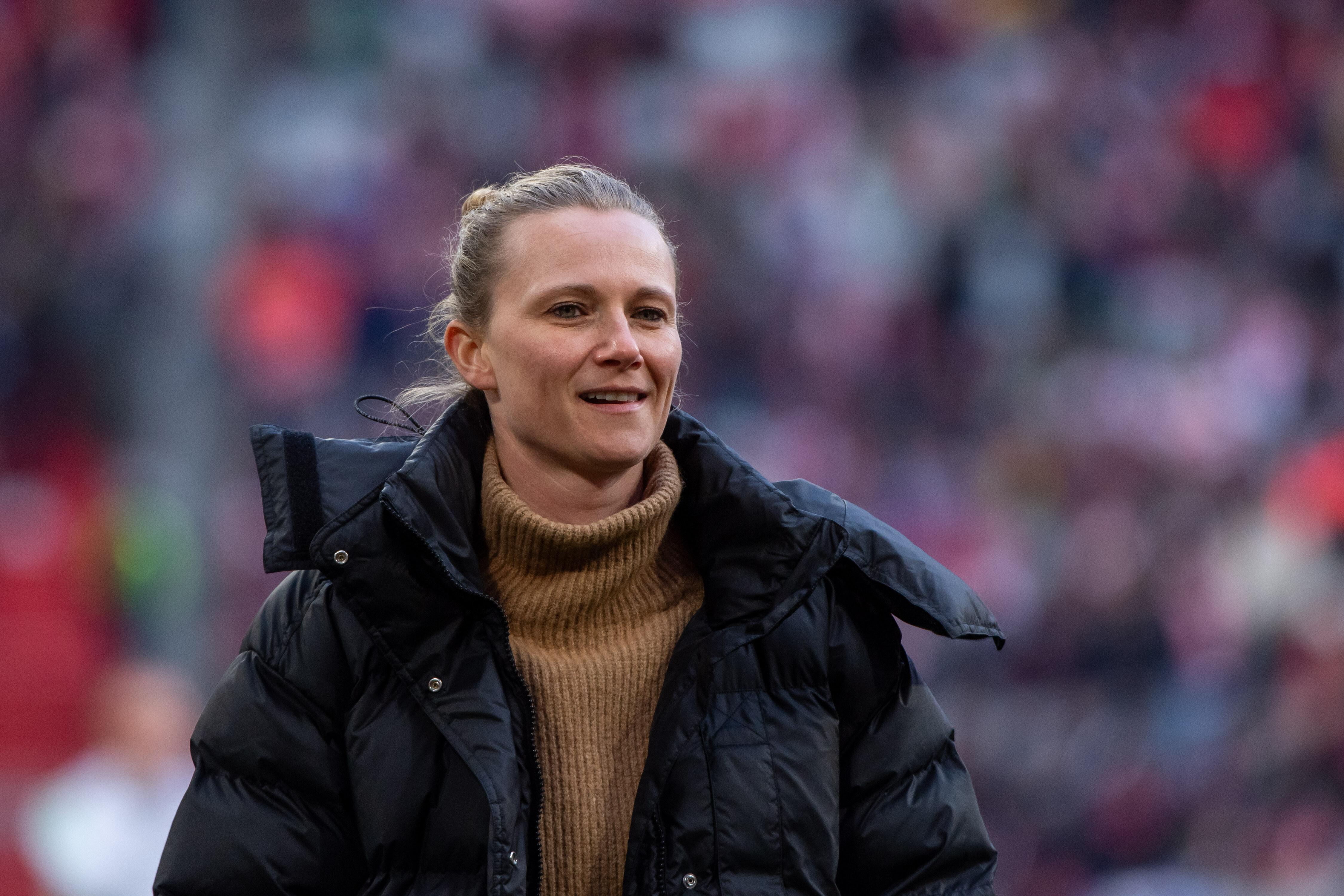 Kathleen Krüger als Teammanagerin des FC Bayern | Archivbild vom 21.01.2024