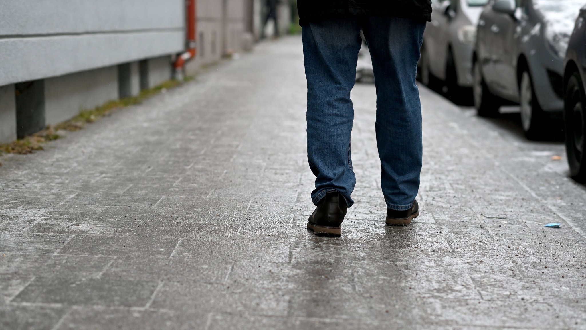 Wetterdienst warnt vor Eisglätte in Bayern 