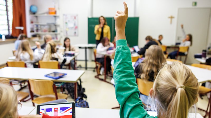 BLLV macht Kultusministerin für Chaos an Schulen verantwortlich | Bild: picture alliance / dpa | Matthias Balk BLLV macht Kultusministerin für Chaos an Schulen verantwortlich