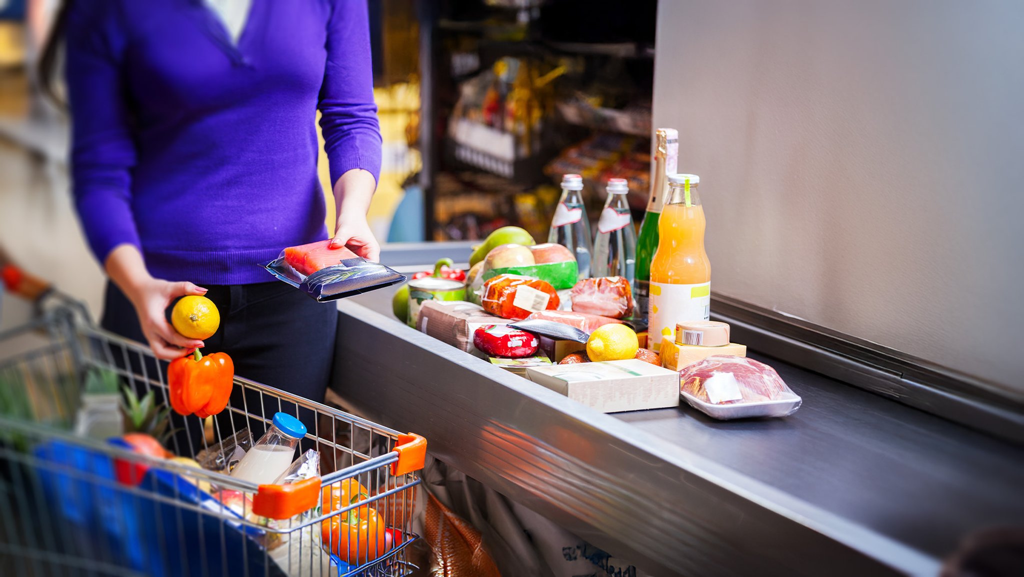 Blick auf eine Supermarktkasse. | Bild: BR Blick auf eine Supermarktkasse.
