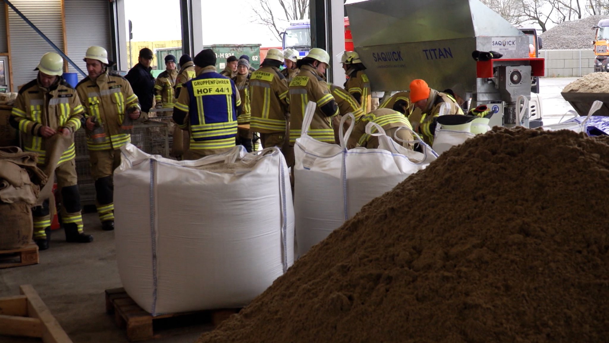 Sandsäcke gegen das Hochwasser