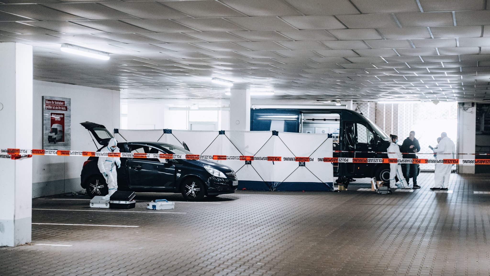 Spurensicherung in der Tiefgarage in Regensburg