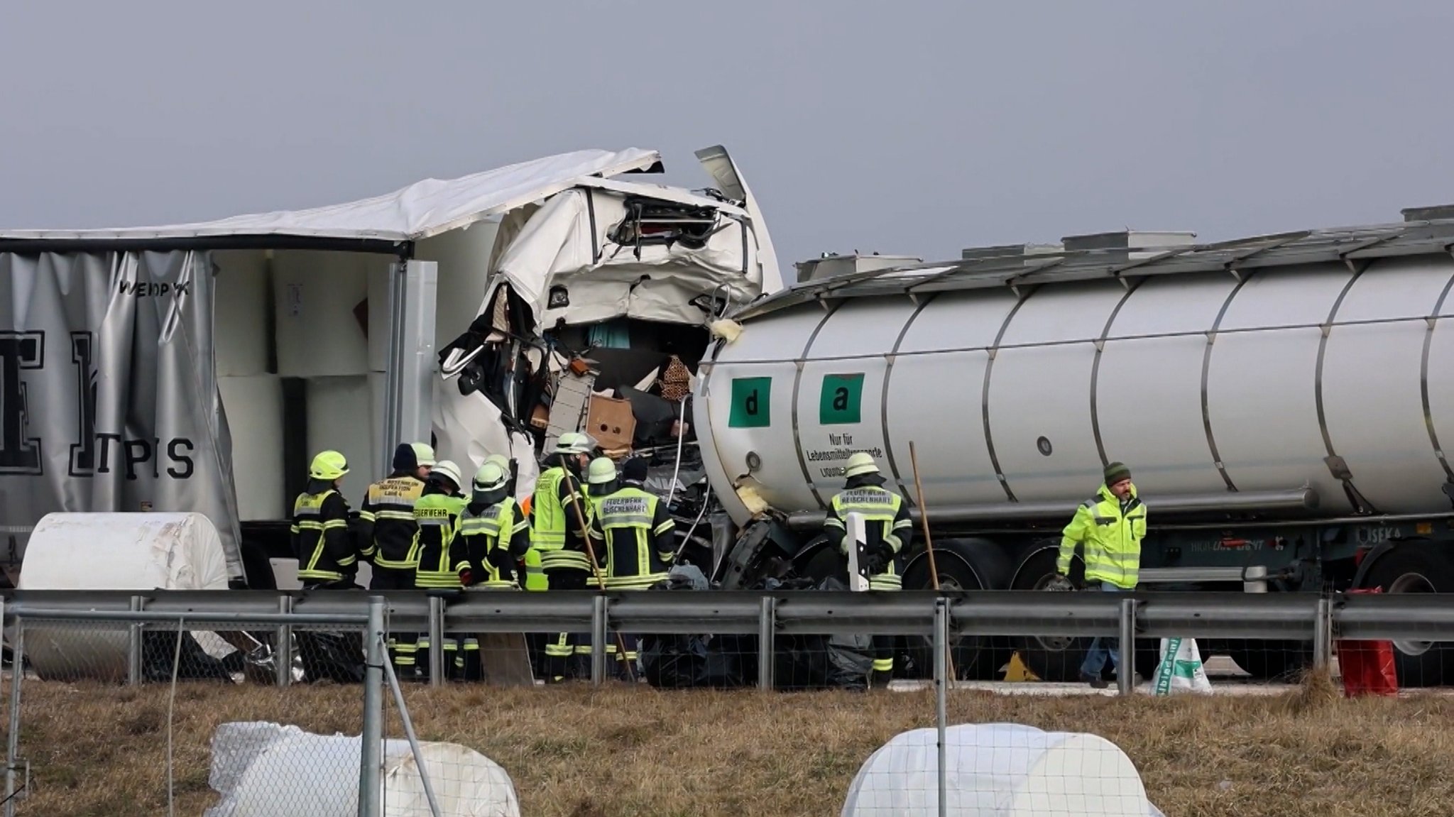 Lkw-Serienunfall mit einem Toten – Behinderungen auf der A93