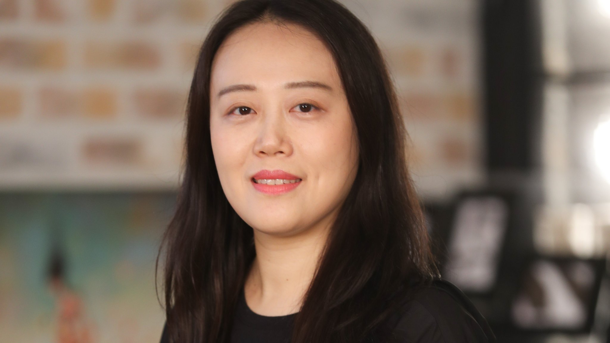 Die koreanische Schriftstellerin Kim Eui-Kyung. | Bild: picture alliance / YONHAPNEWS AGENCY | Yonhap Die koreanische Schriftstellerin Kim Eui-Kyung.