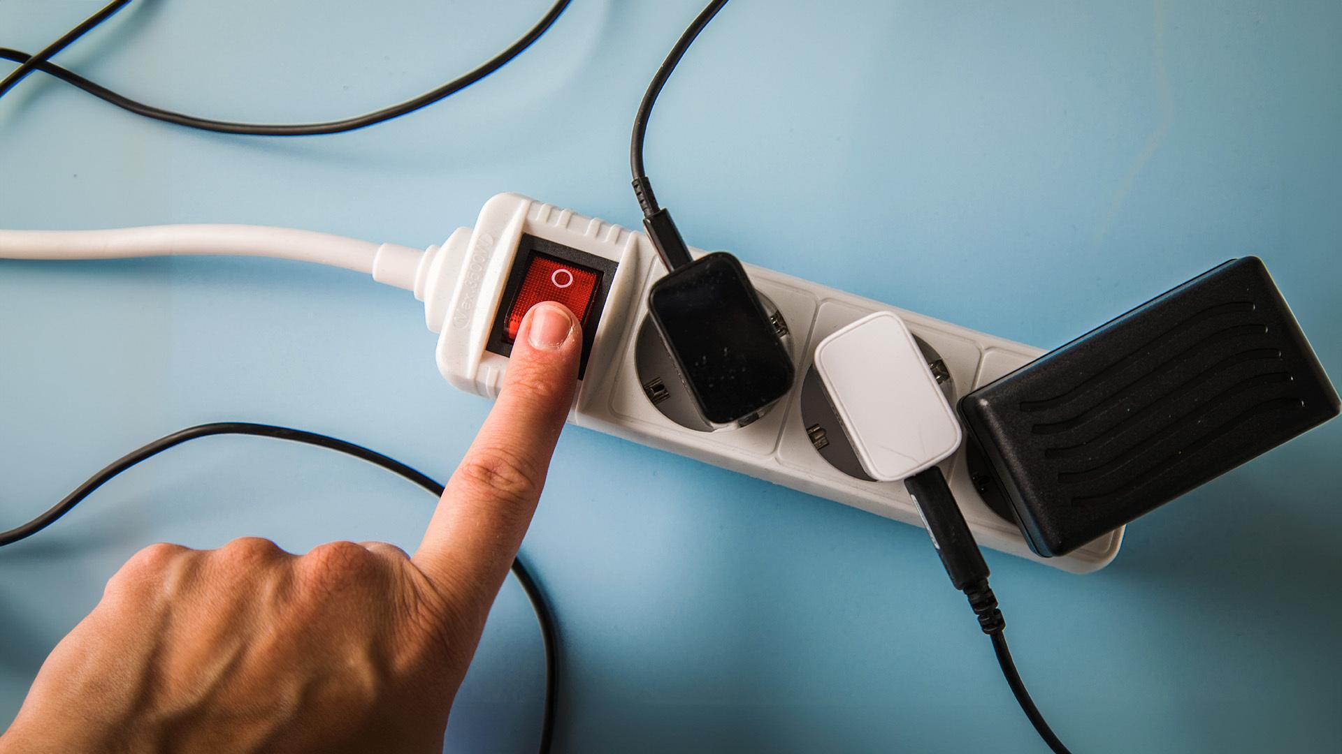 Die Netzentgelte sollen sinken. Dadurch soll der Strompreis auch für private Haushalte sinken.