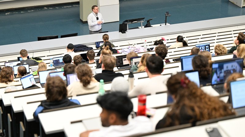Hörsaal einer Universität. (Archivbild) | Bild: pa/dpa/Bernd Weißbrod Hörsaal einer Universität. (Archivbild)