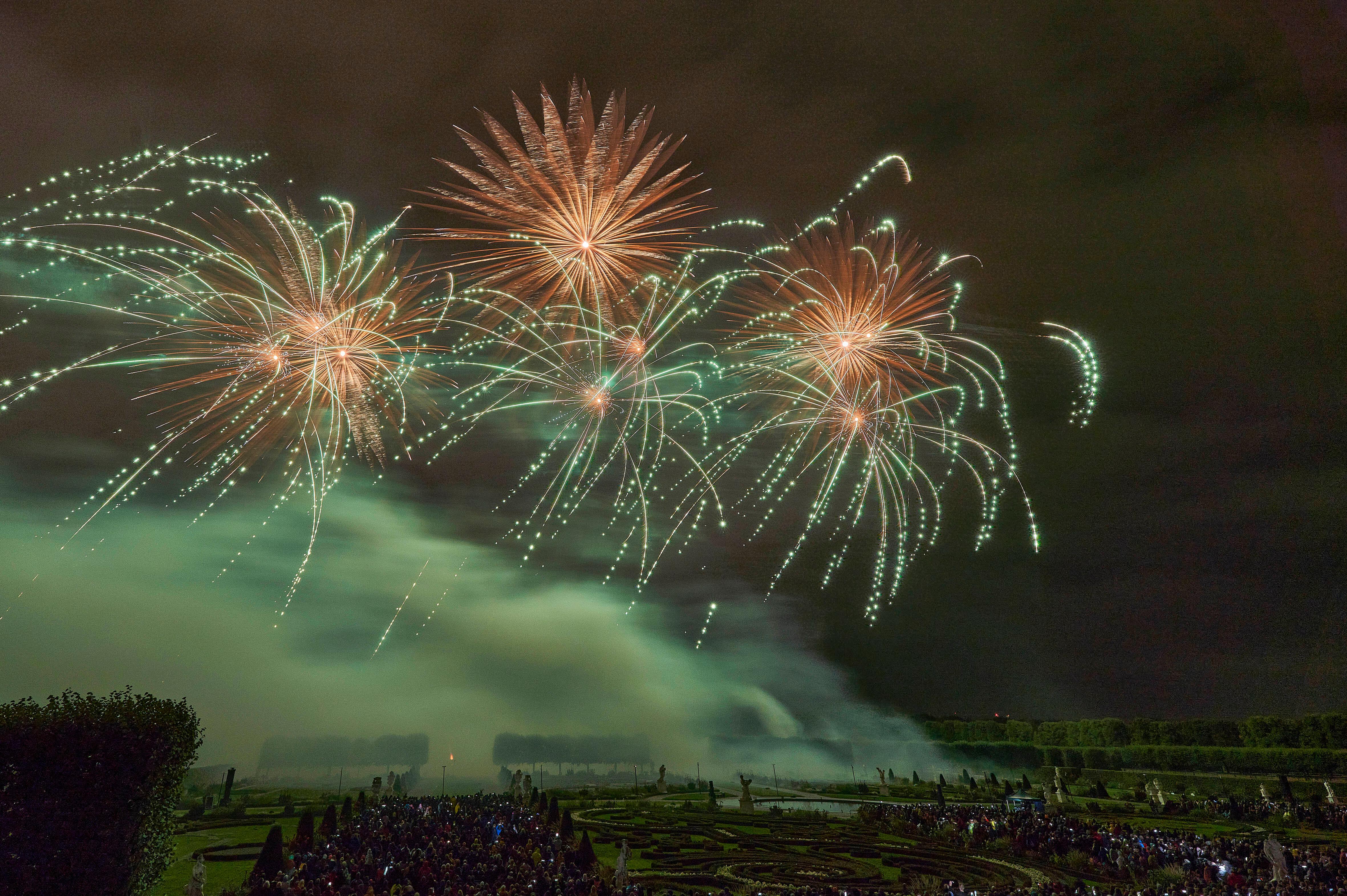 Umweltfreundliches Feuerwerk - Geht Das überhaupt? | BR24