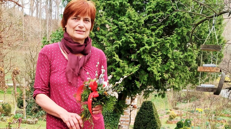Gärtnerin und Kräuterpädagogin Siglinde Eder | Bild: BR / Paul Enghofer Gärtnerin und Kräuterpädagogin Siglinde Eder