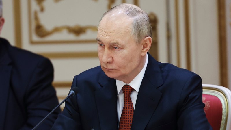 Der russische Präsident auf der Pressekonferenz | Bild: Alexander Kazakov/Picture Alliance Der russische Präsident auf der Pressekonferenz