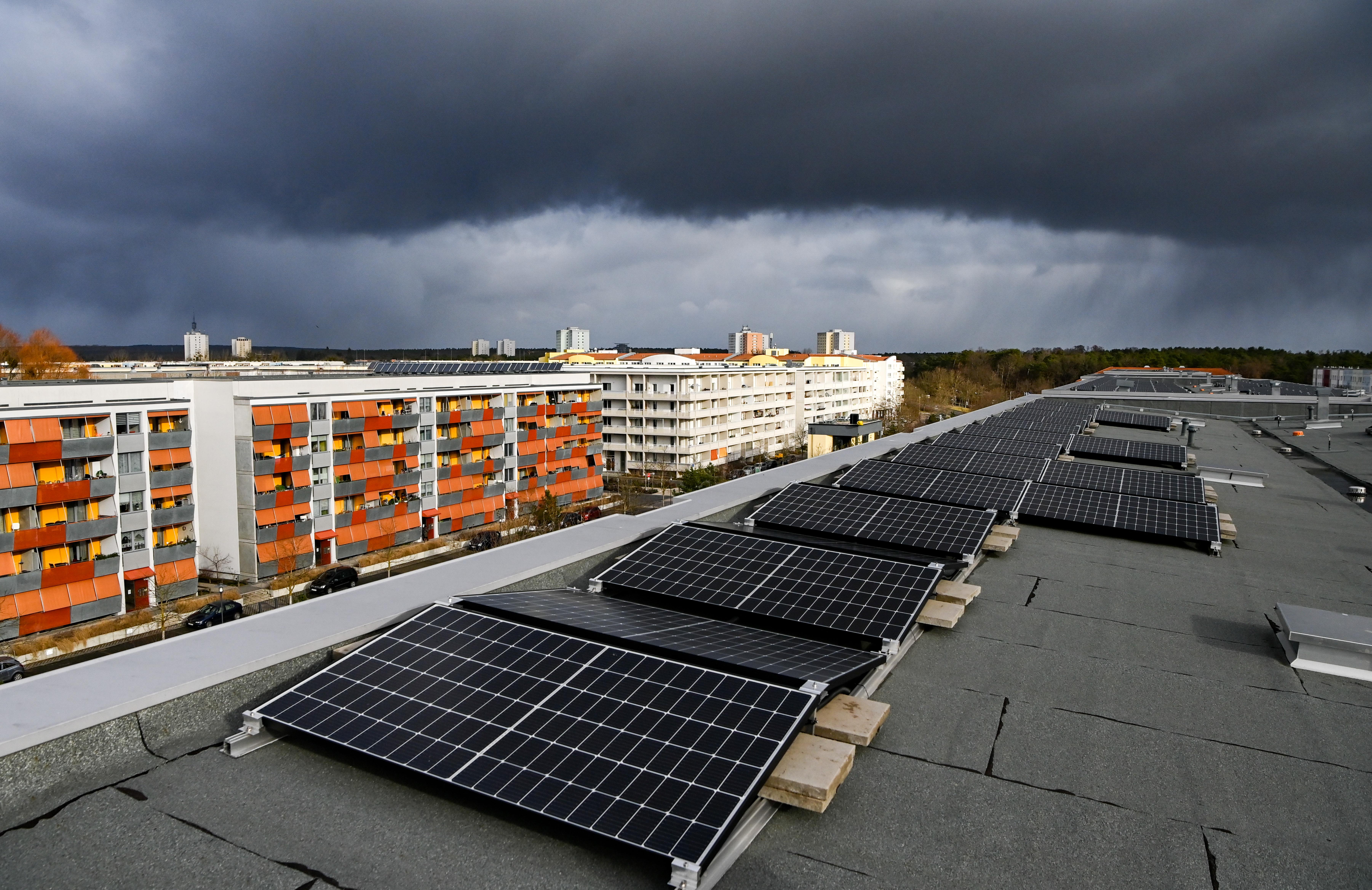 Photovoltaik auf Mehrfamilienhaus