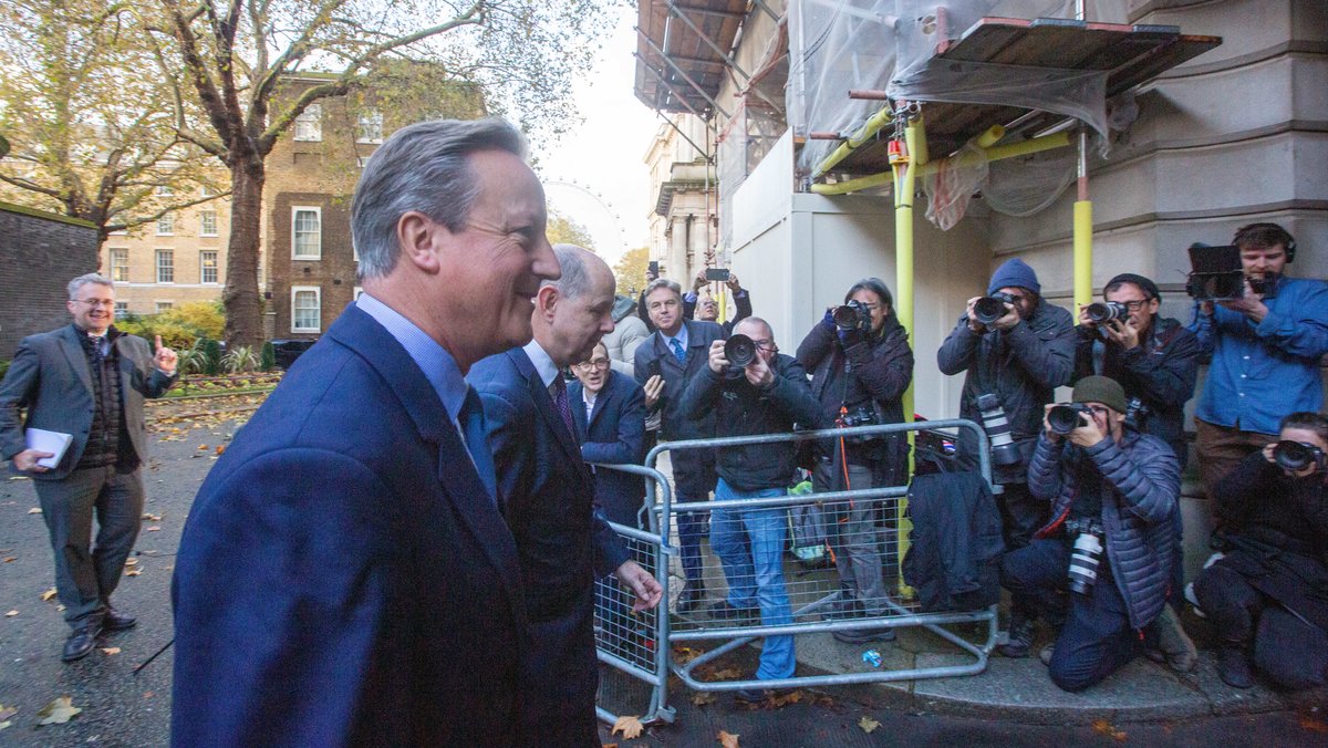 Der neue britische Außenminister David Cameron am Montag in London.