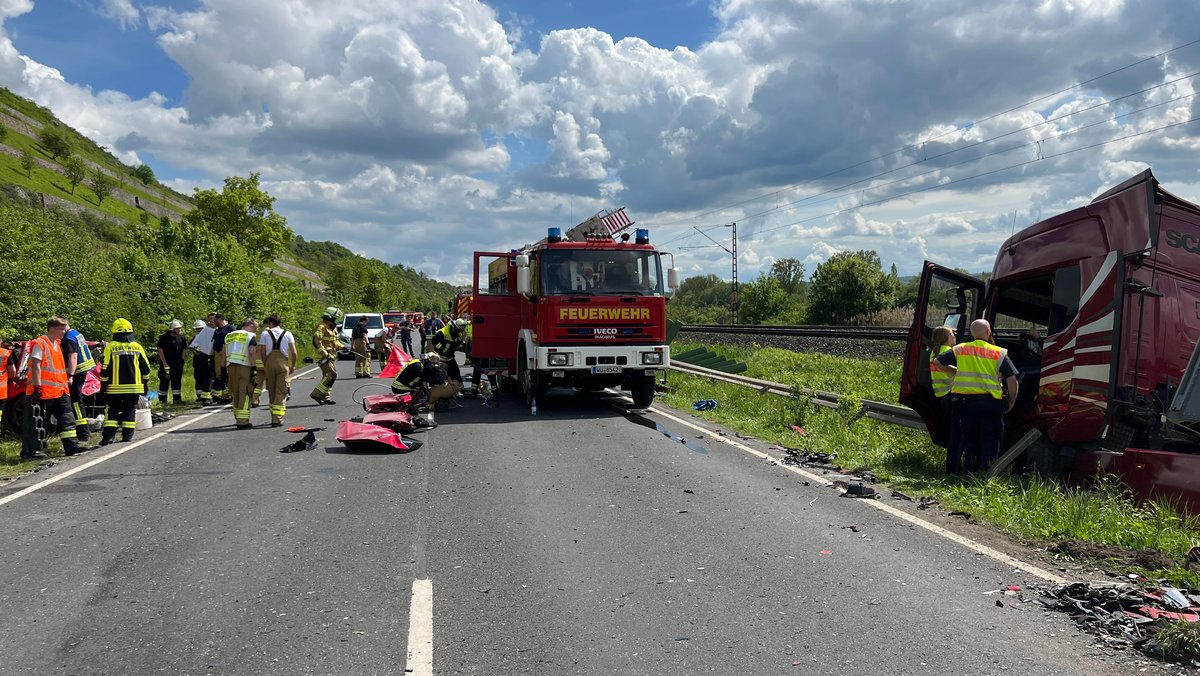 Zwei Tote bei Verkehrsunfall im Landkreis Würzburg