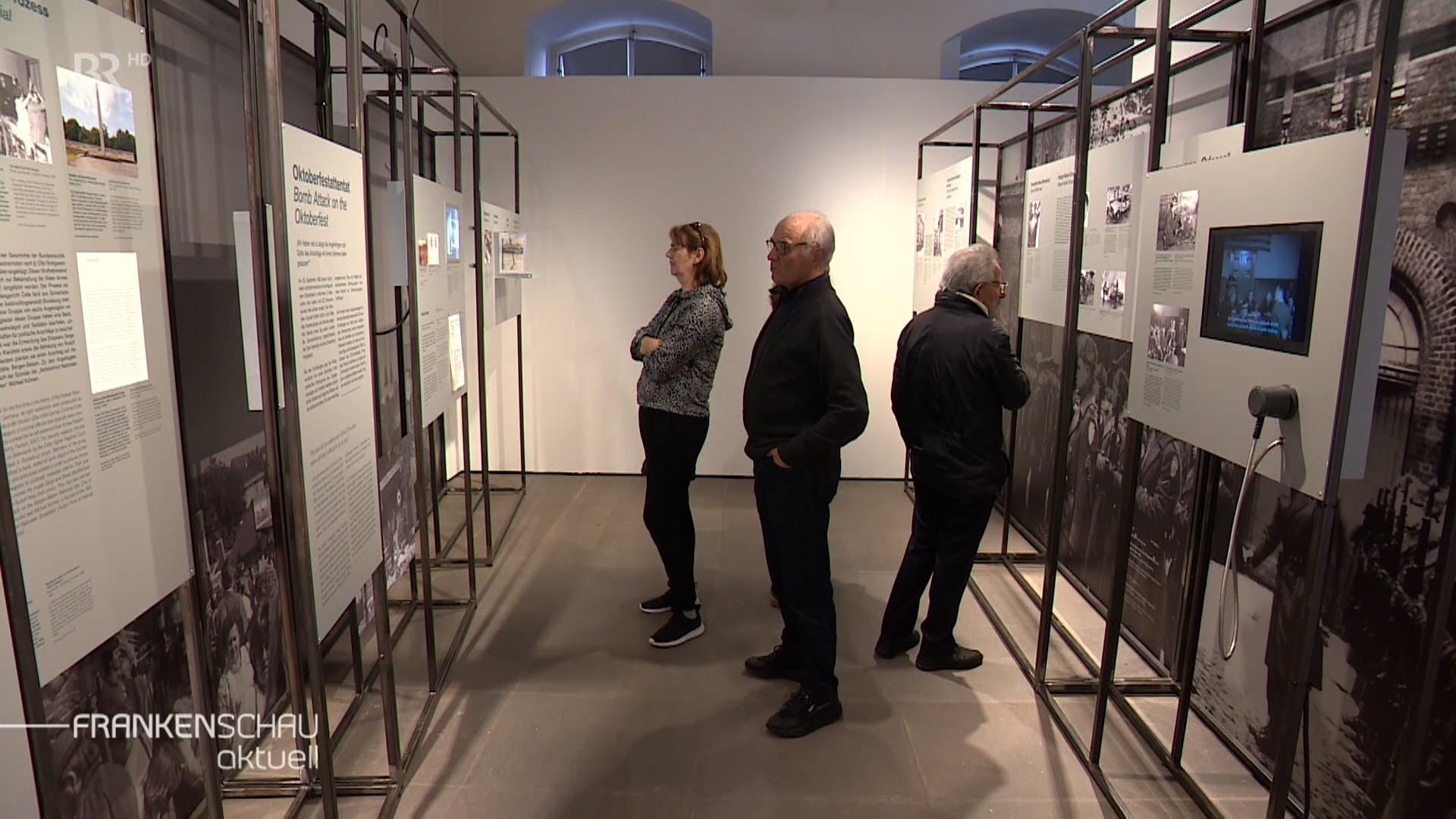 Ausstellung zum Thema Rechtsterrorismus in Erlangen