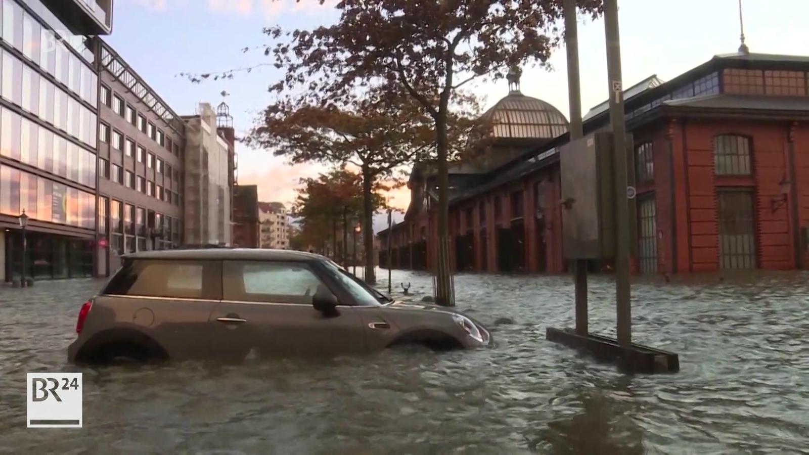 Sturmtief Herwart wütet über Deutschland | BR24