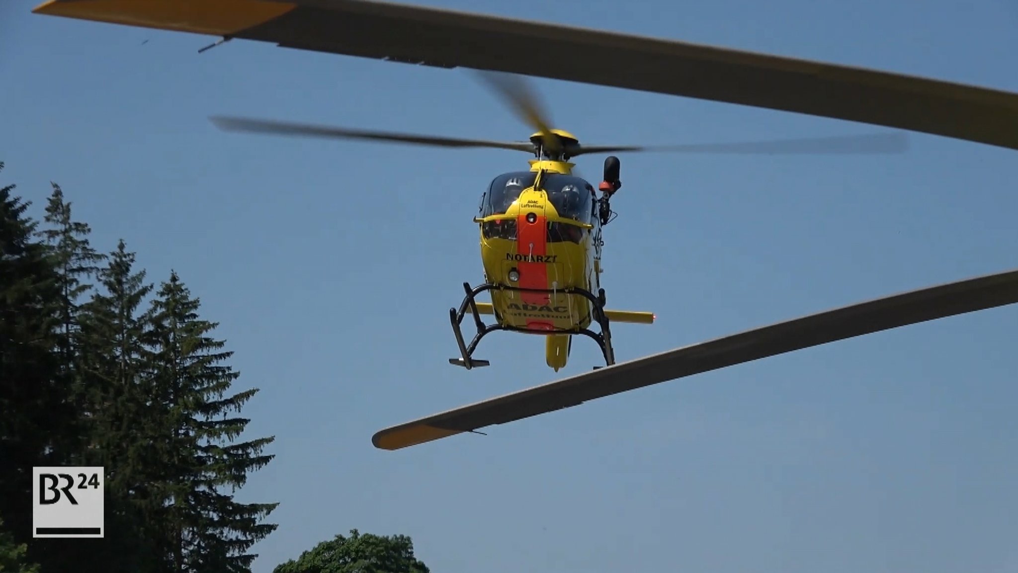 Mutmaßlicher Schleuser verursacht Unfall: Vier Schwerverletzte