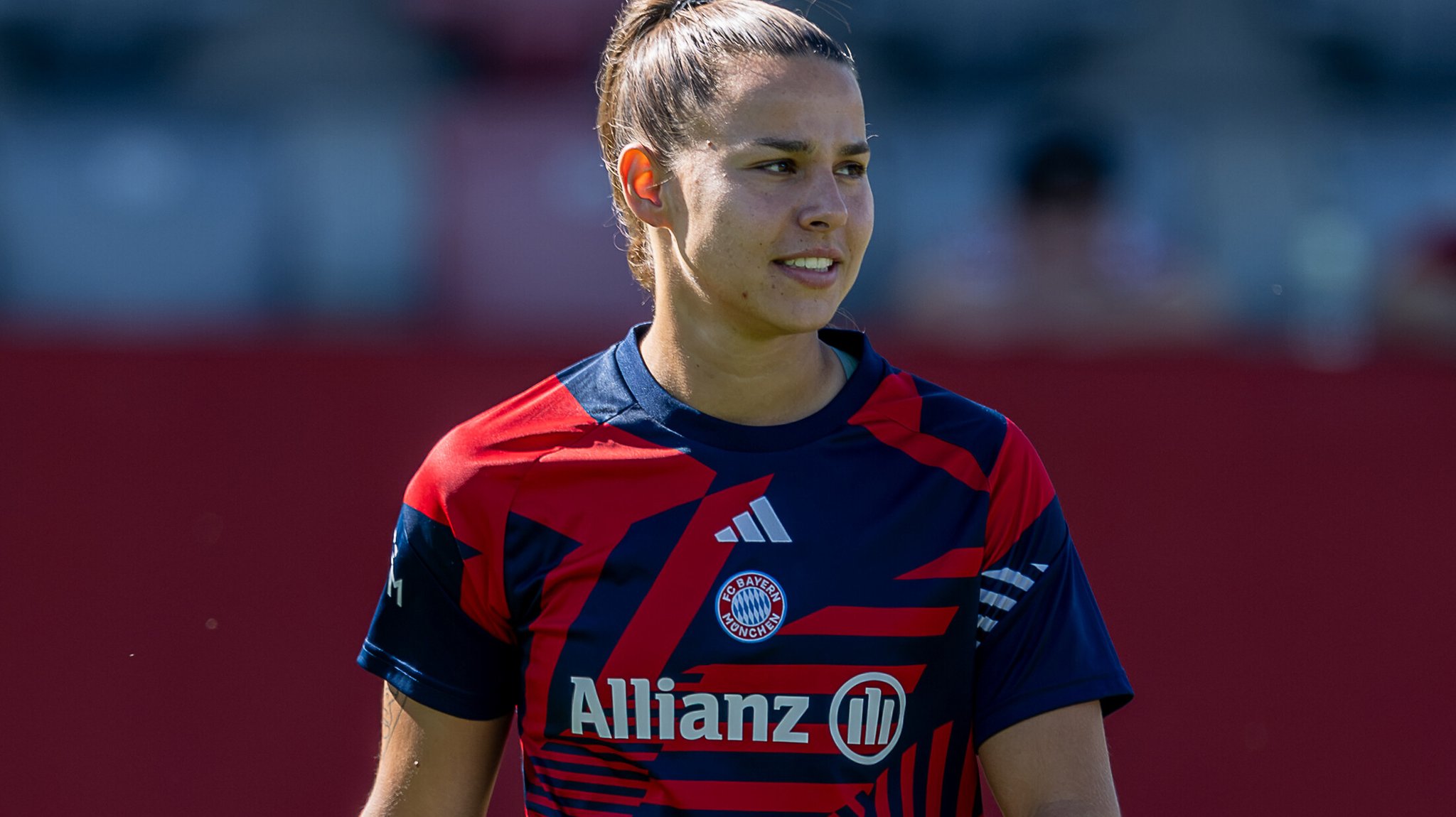 fc-bayern-frauen-geben-entwarnung-bei-lena-oberdorf-br24