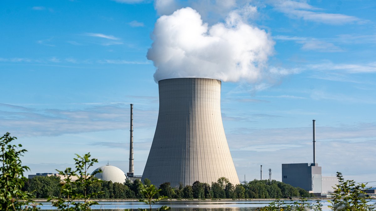 "Drei bis fünf Jahre": Söder für Verlängerung der Atomkraft