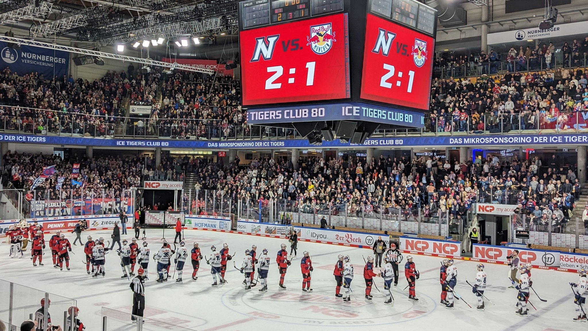 DEL Partie Nürnberg Ice Tigers - EHC Red Bull München in Nürnberg, 49. Spieltag