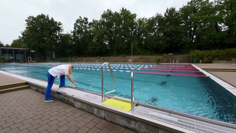 Schwimmbad in Roth | Bild: BR Schwimmbad in Roth