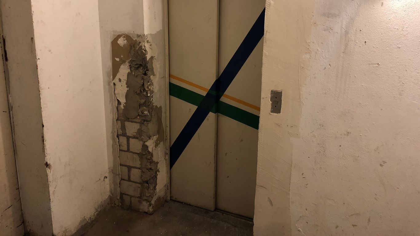 Ein seit Jahren abgeschalteter Aufzug