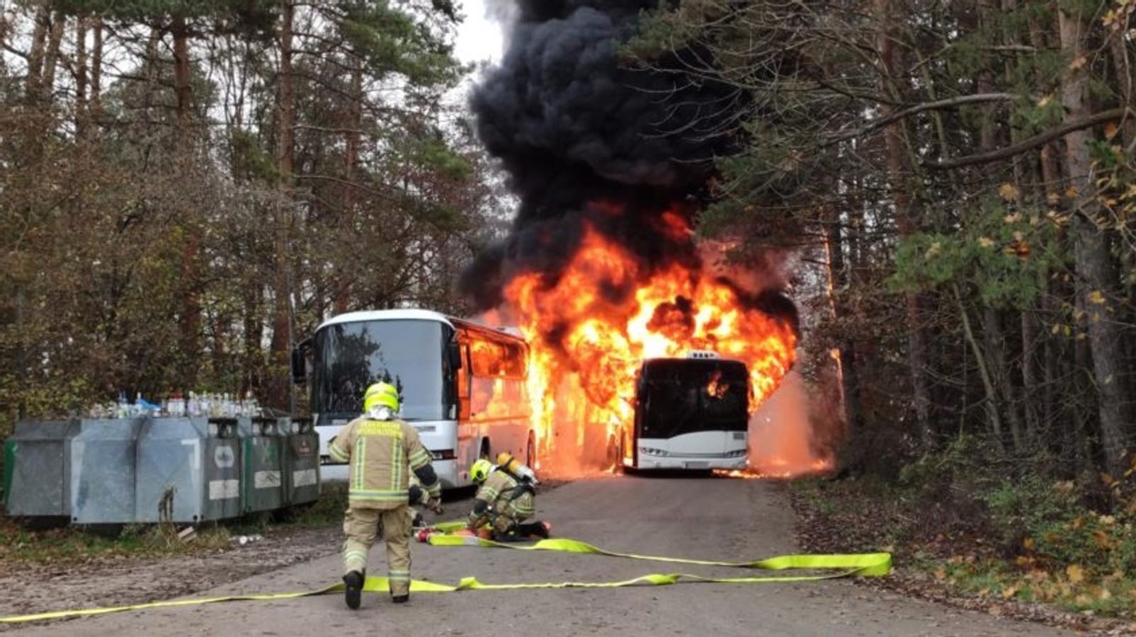Standheizung Defekt Zwei Busse Komplett Ausgebrannt Br24