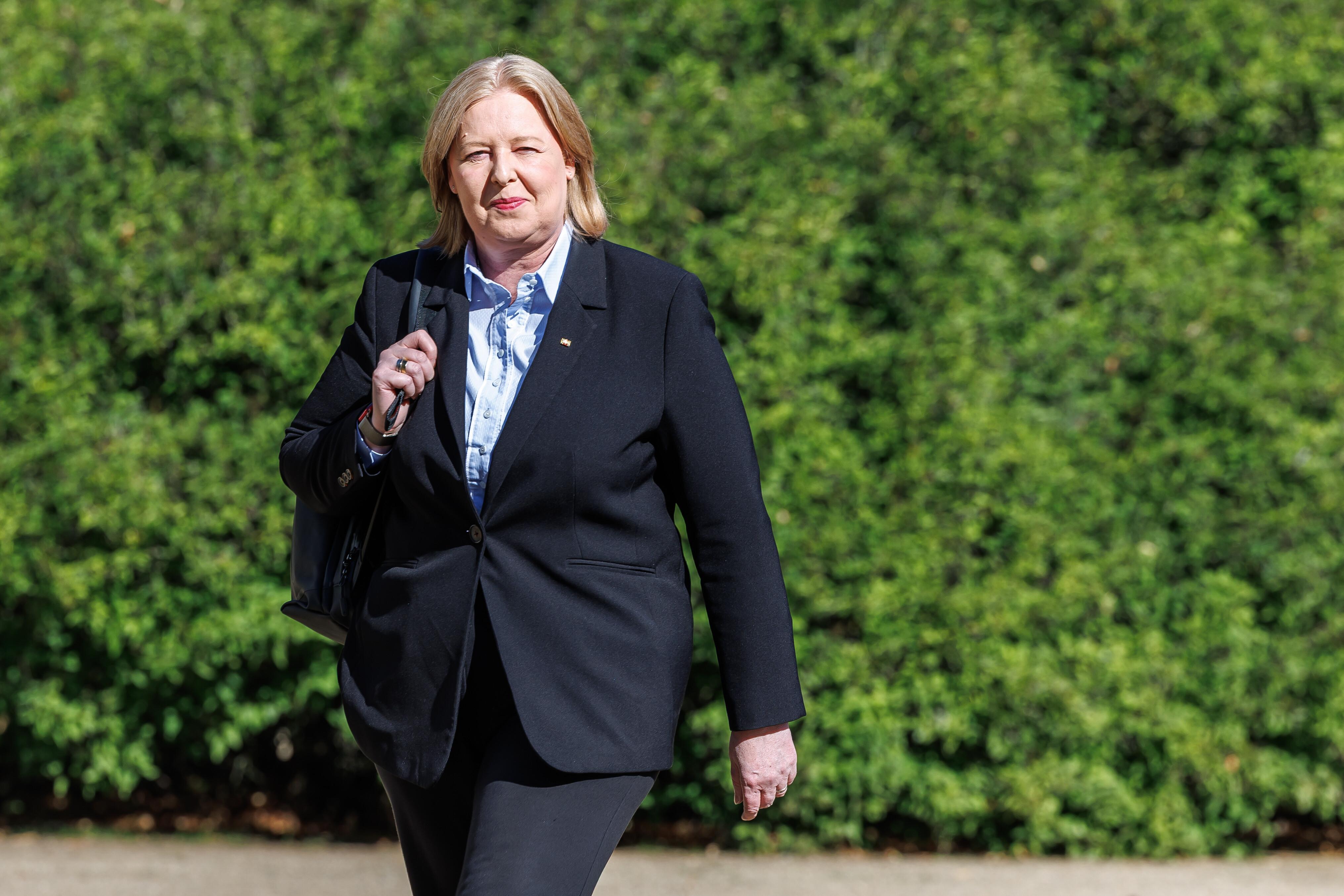 Baerbel Bas, Bundesministerin für Arbeit und Soziales, bei der Kabinettsklausur am 25. August im Schloss Neuhardenberg in Brandenburg. | Bild:pa/Andreas Gora