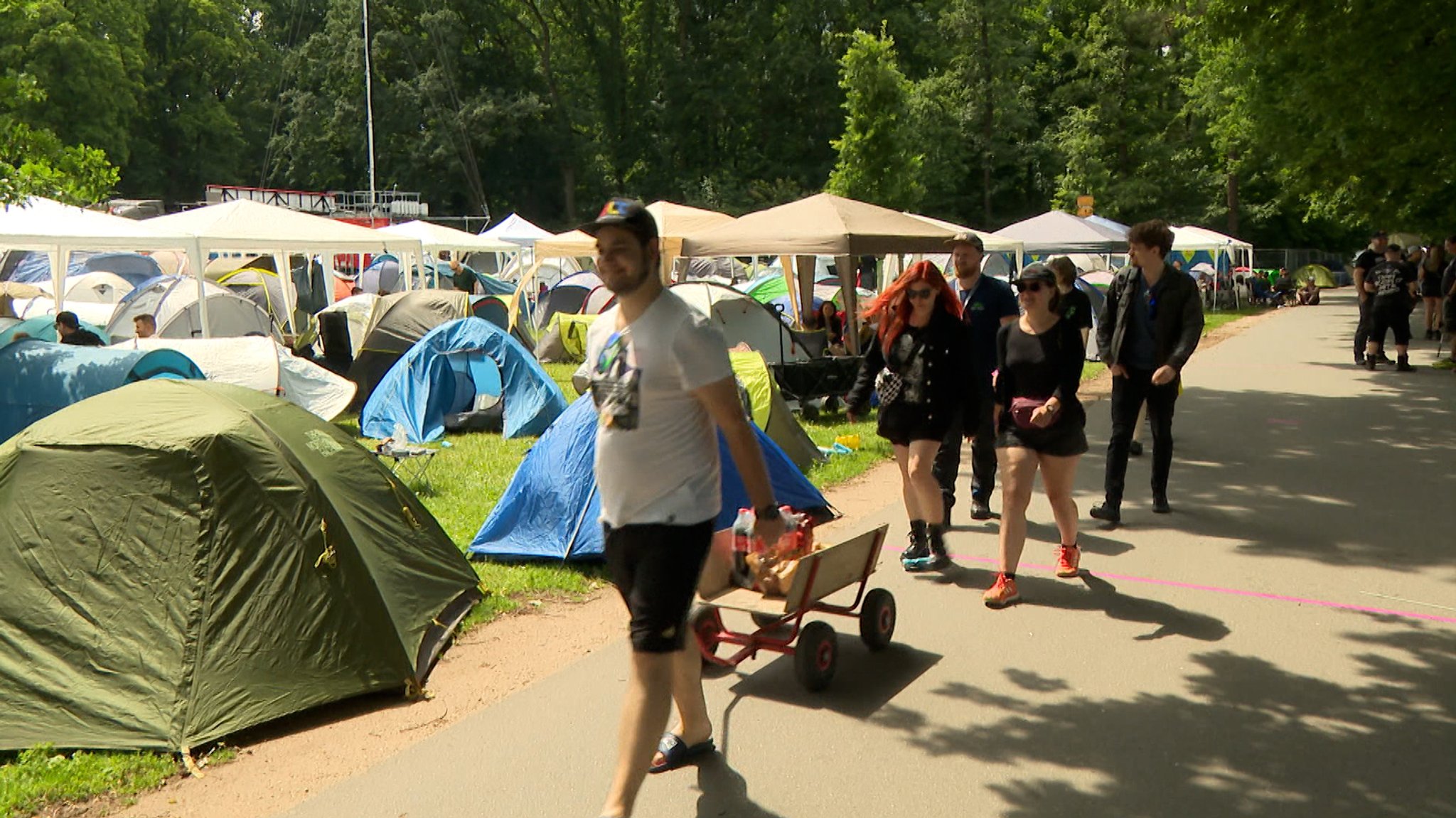 Die ersten Camper bei Rock im Park 2024.