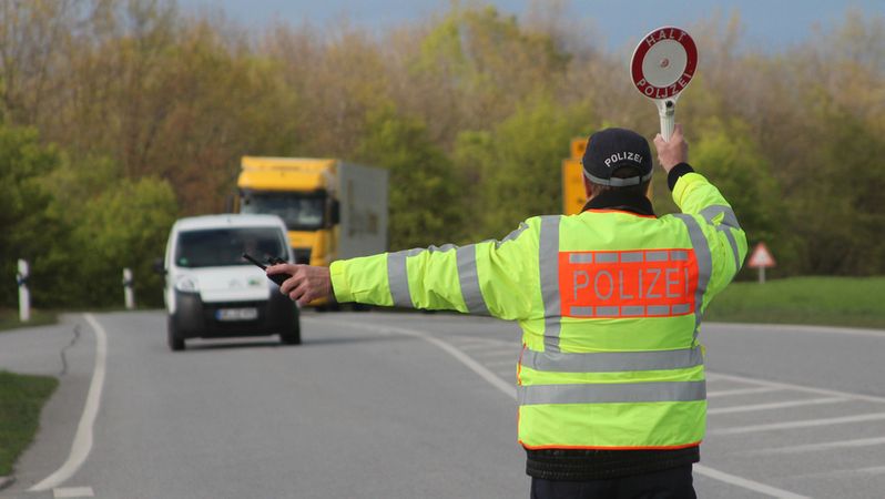 19 Jahriger Stirbt Nach Schwerem Unfall Bei Zellingen Br24