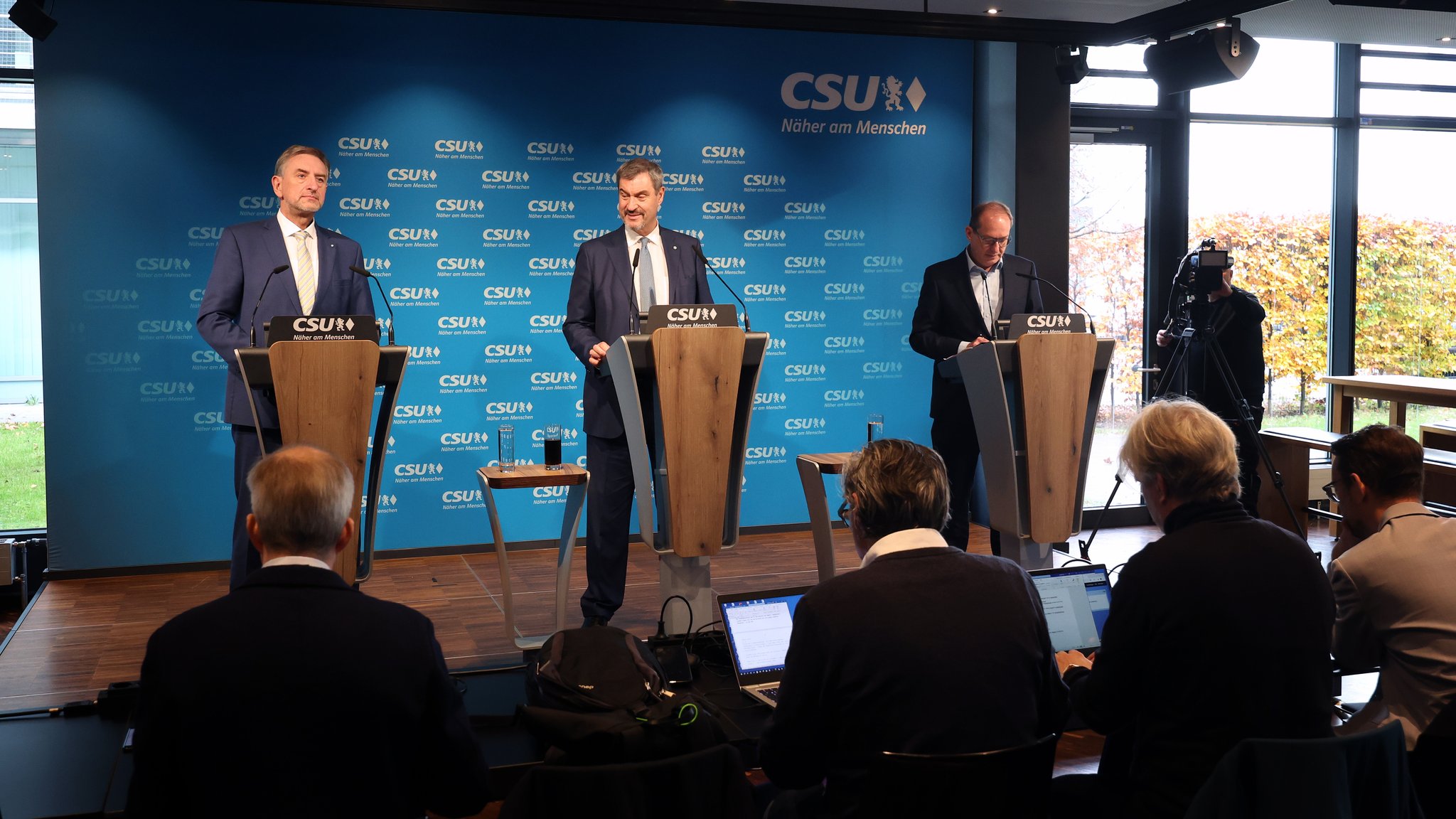 Günther Felßner (CSU, l-r), Präsident des Bayerischen Bauernverbands, Markus Söder, Vorsitzender der CSU und bayerischer Ministerpräsident, und Alexander Dobrindt, CSU-Landesgruppenchef im Deutschen Bundestag