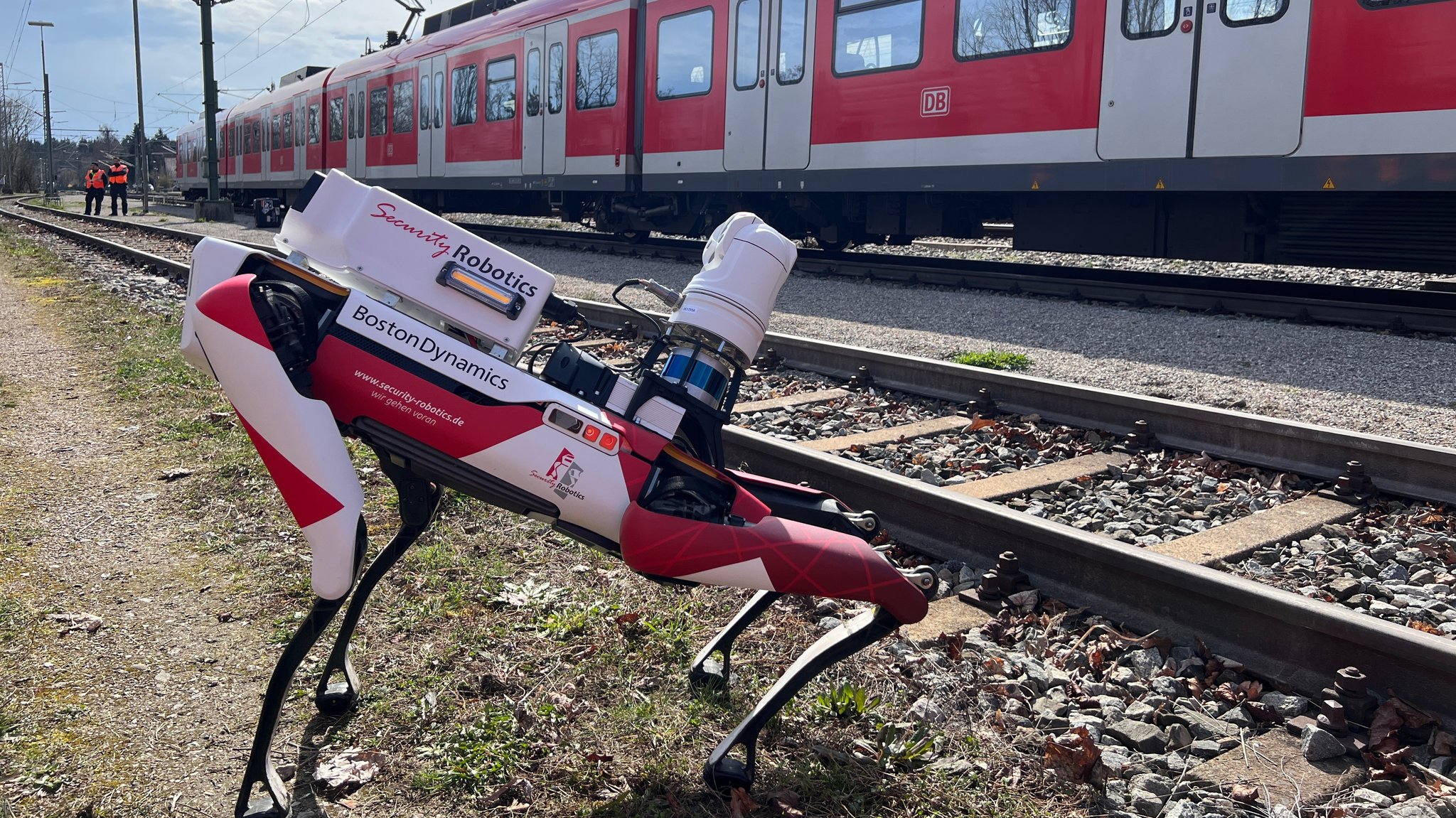 Gegen Graffitisprayer: Bahn testet Roboterhund in München