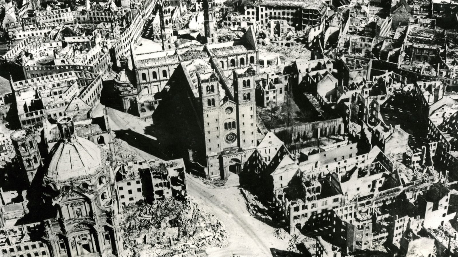 Bombenangriff am 16. März 1945: Würzburg gedenkt der Opfer
