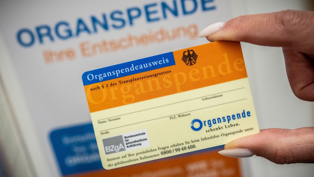 Organspendeausweis (Archiv- und Symbolbild)