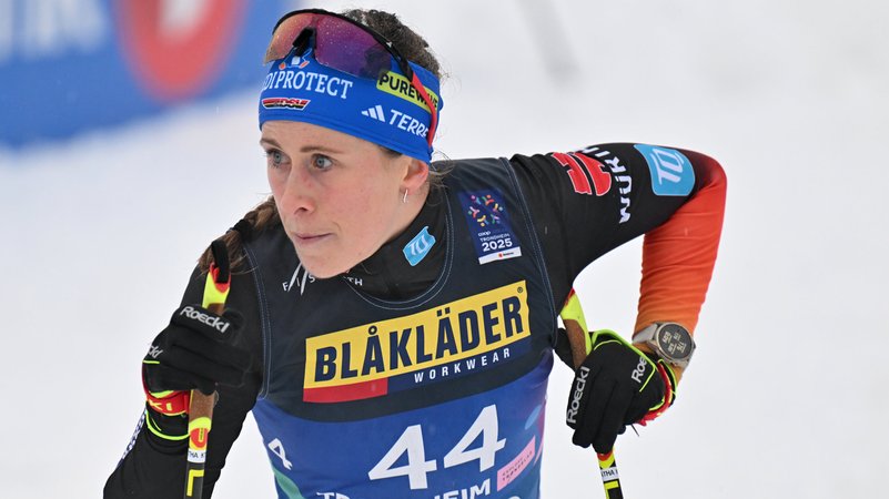 04.03.2025, Norwegen, Trondheim: Ski nordisch: Weltmeisterschaft, Langlauf, 10 km klassisch, Damen: Katharina Hennig aus Deutschland im Ziel. | Bild: dpa-Bildfunk/Hendrik Schmidt 04.03.2025, Norwegen, Trondheim: Ski nordisch: Weltmeisterschaft, Langlauf, 10 km klassisch, Damen: Katharina Hennig aus Deutschland im Ziel.