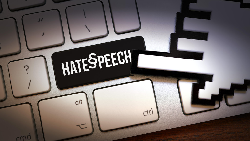 Computertaste mit "Hate-Speech"