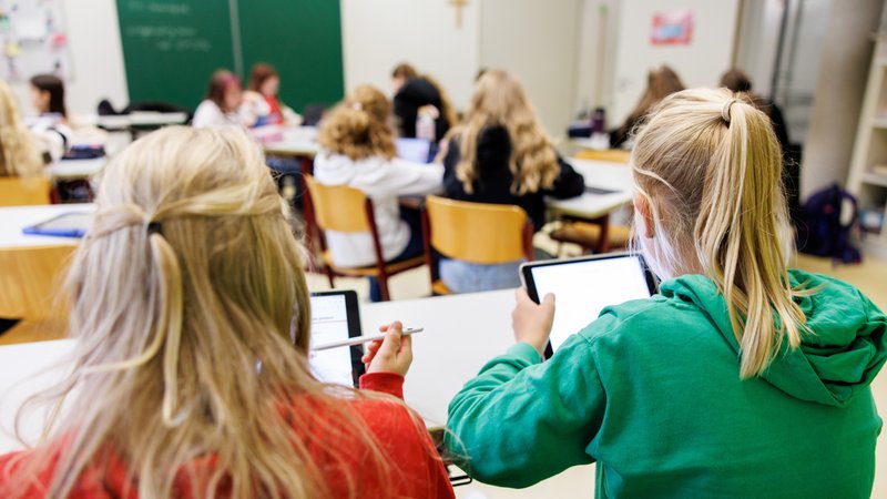 Schulunterricht (Symbolbild) | Bild: pa/dpa/Matthias Balk Schulunterricht (Symbolbild)