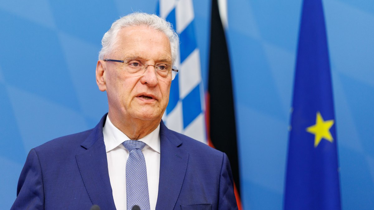 Iran-Krieg: Innenminister sorgt sich um Lage auf Bayerns Straßen