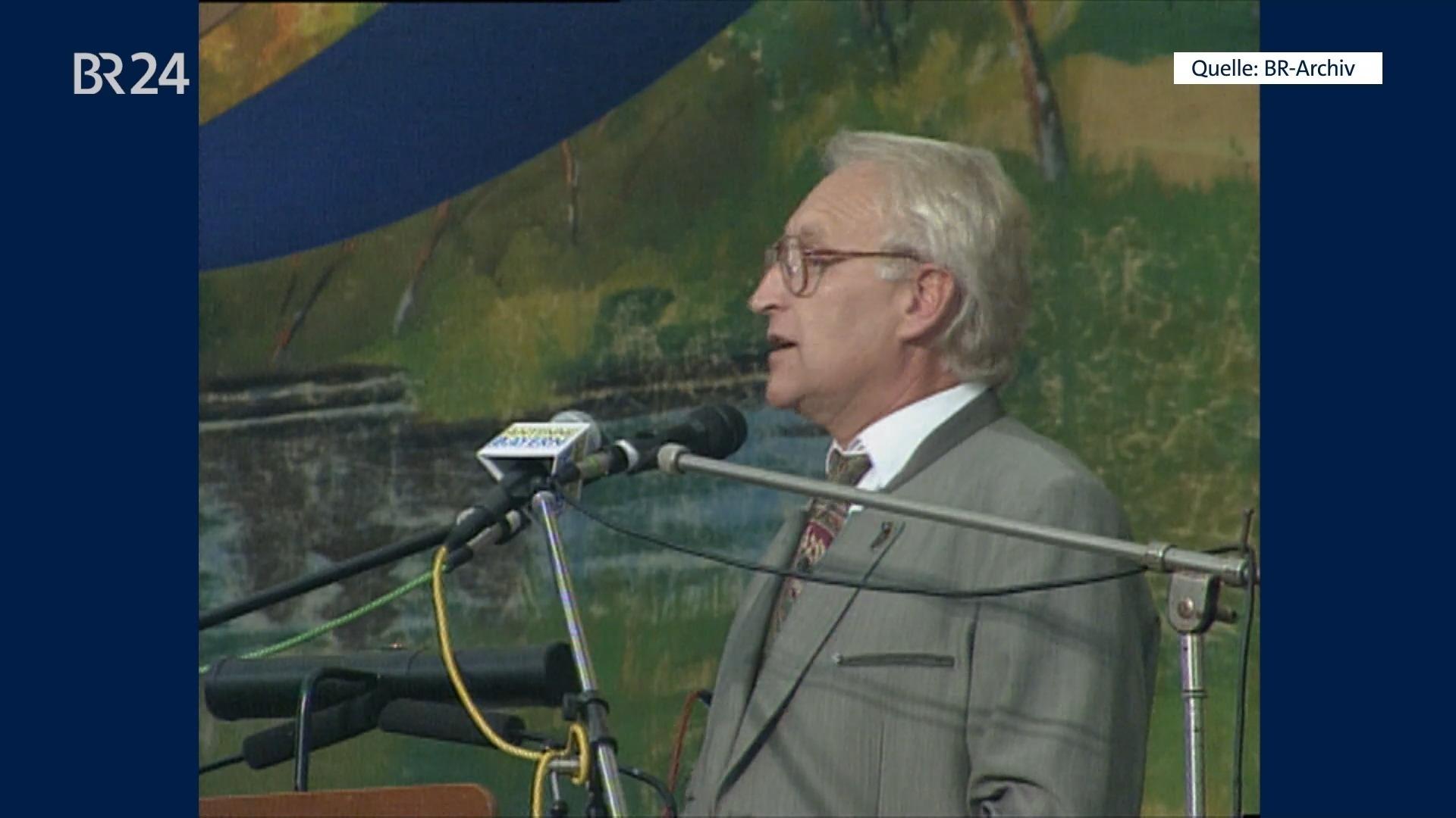 Edmund Stoiber auf dem Gillamoos 