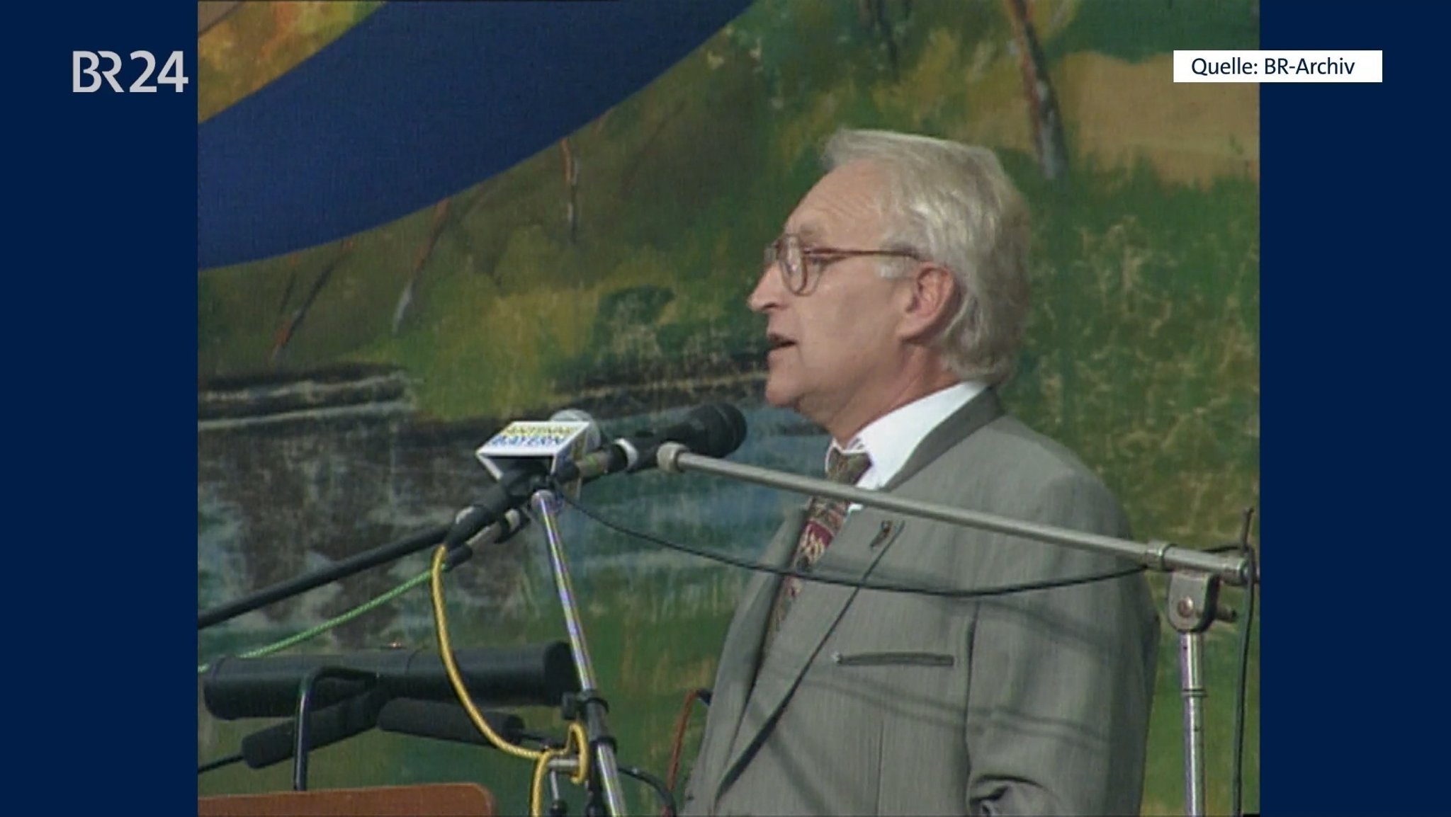 Edmund Stoiber auf dem Gillamoos 