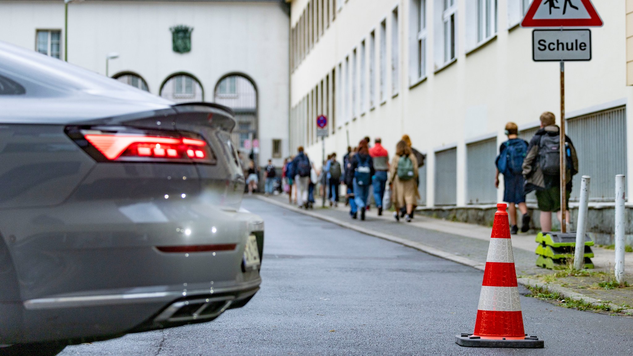 Umfrage: Jeder fünfte Grundschüler nutzt täglich Elterntaxi