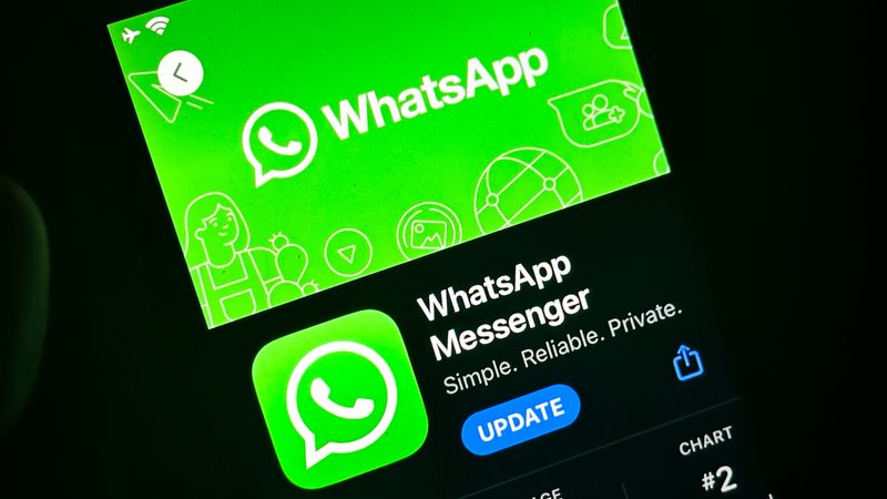 WhatsApp-Symbol auf einem Bildschirm  | Bild: Picture Alliance WhatsApp-Symbol auf einem Bildschirm