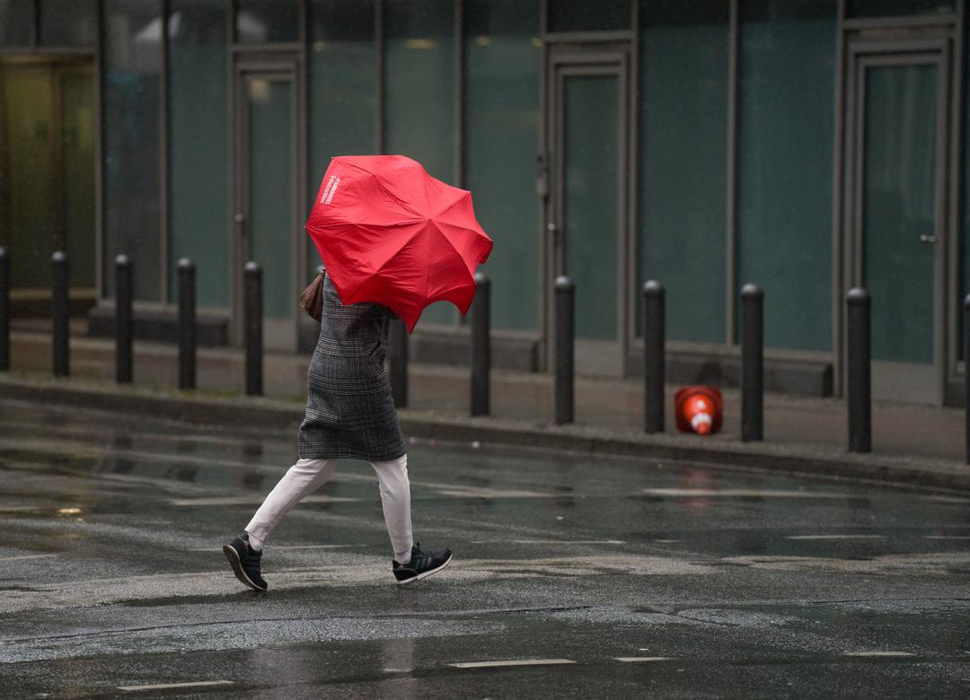 Das Wetter in Bayern: Sturm, Regen und in den Alpen auch Schnee