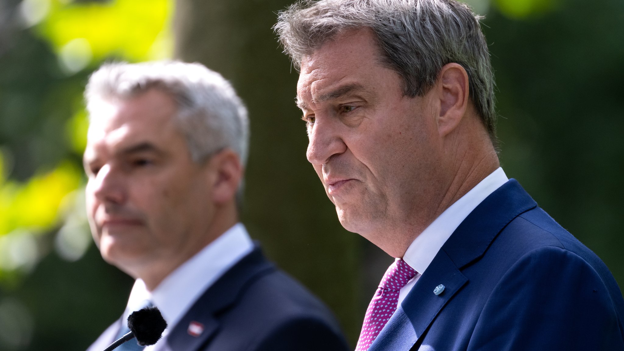 Bayerns CSU-Ministerpräsident Markus Söder (rechts) und der österreichische Bundeskanzler Karl Nehammer (ÖVP).