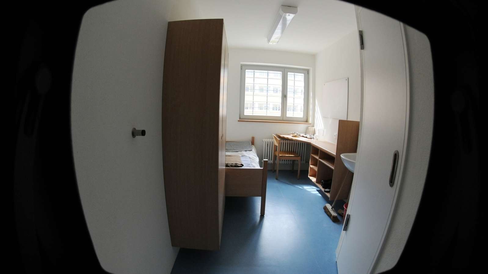 Sie sucht ihn jva