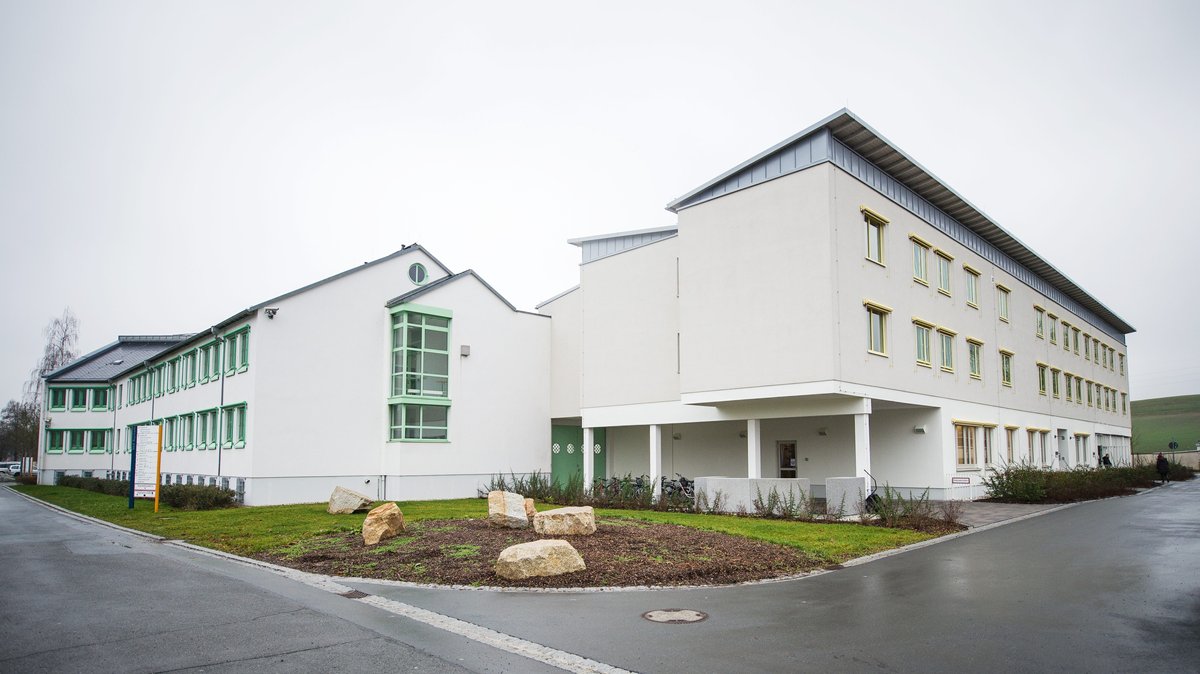 Bei Freigang geflohen: Fahndung nach Gewalttäter in Bayreuth