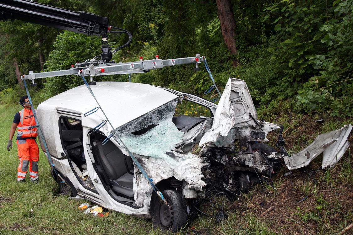todlicher unfall mit mullfahrzeug in obernburg br24