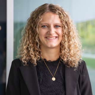 Sonja Hößl Sonja Hößl