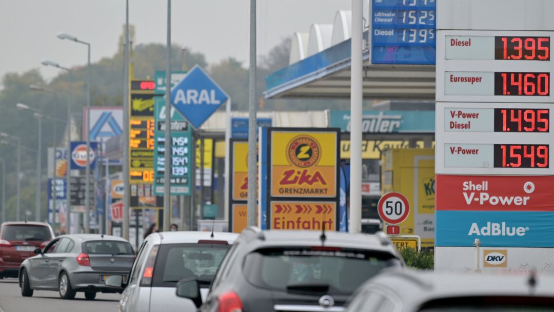 Tanktourismus Im Nachbarland Nicht Alles Ist Erlaubt Br24
