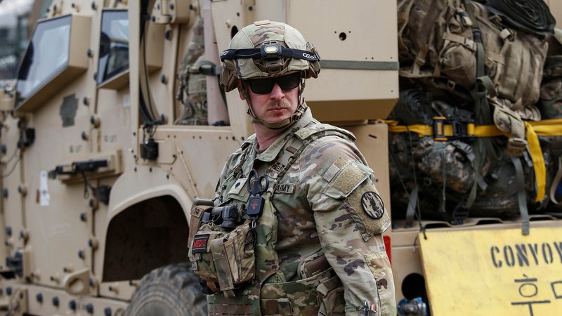 US-Soldat bei einer Übung | Bild: picture alliance / NurPhoto | Seung-il Ryu US-Soldat bei einer Übung