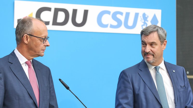 Die Vorsitzenden von CDU und CSU, Friedrich Merz und Markus Söder | Bild: picture alliance / dts-Agentur Die Vorsitzenden von CDU und CSU, Friedrich Merz und Markus Söder